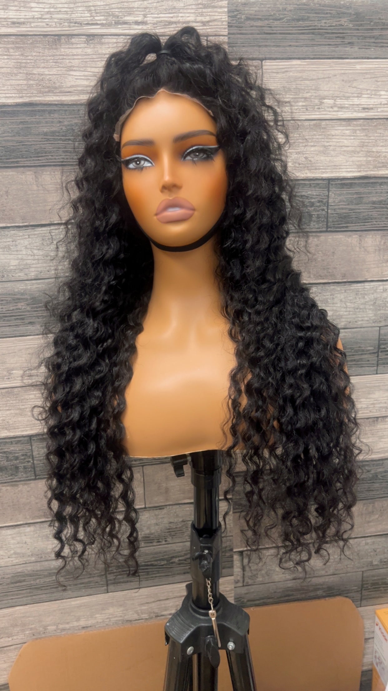 Maggie Wig